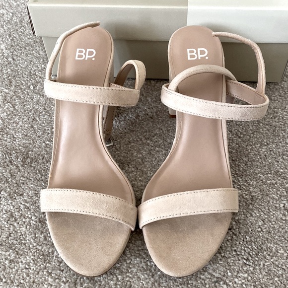 NWB BP Block Heels - Picture 2 of 2